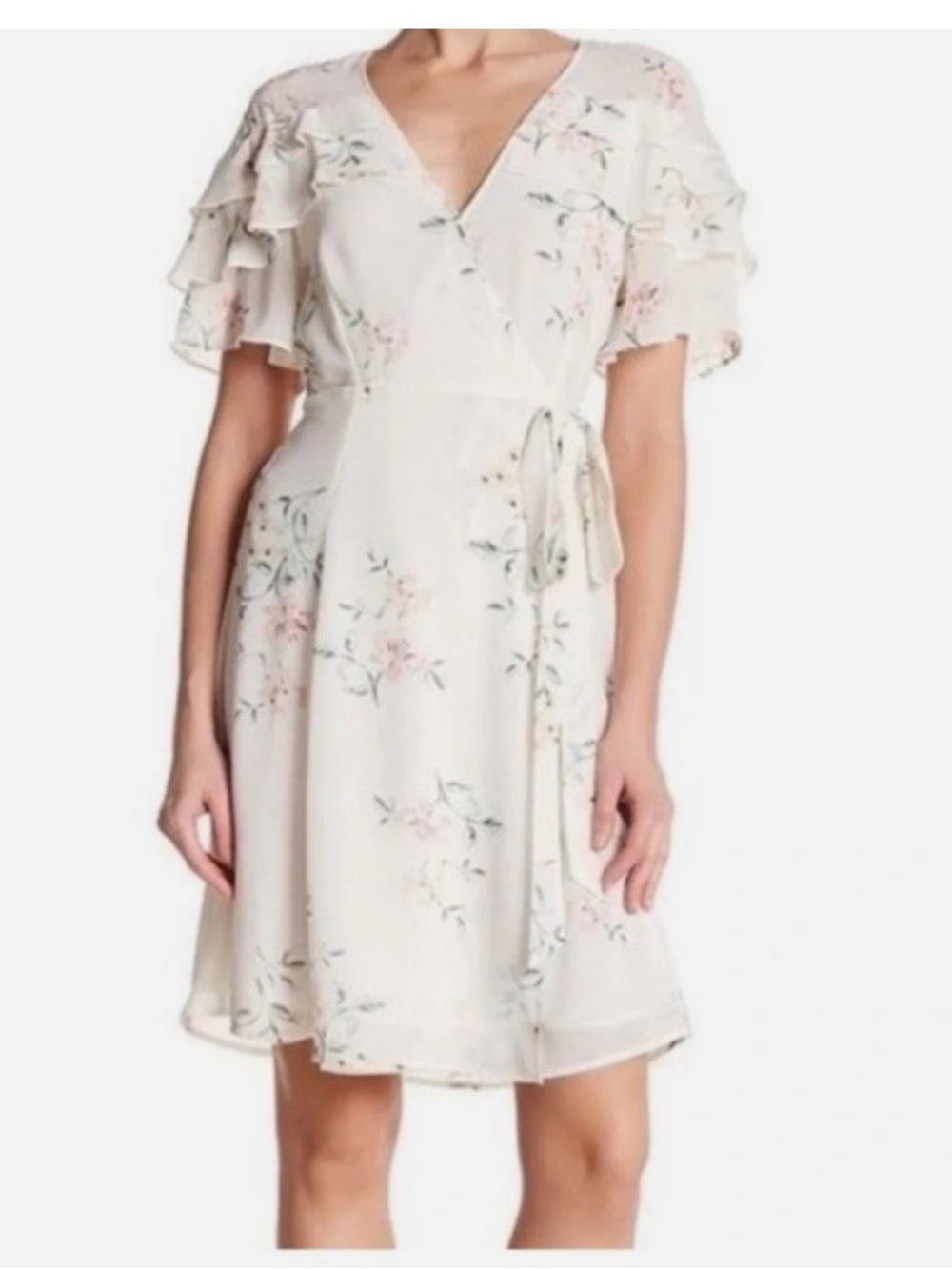 ASTR THE LABEL white floral flutter sleeve wrap dress